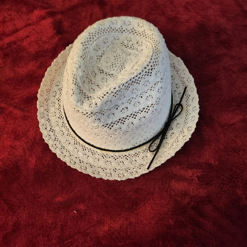 C.C. Exclusives White Lace Fedora Hat Women One Size Cotton Eyelet Summer Beach